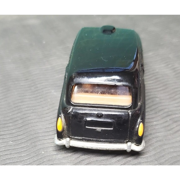 Preowned Corgi Austin London Taxi 1/43 - Picture 3 of 6